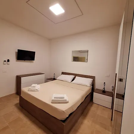 Casa Conti Trivelli 2 3*