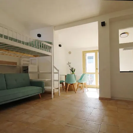 Πανσιόν Casa Conti Trivelli 2 3*